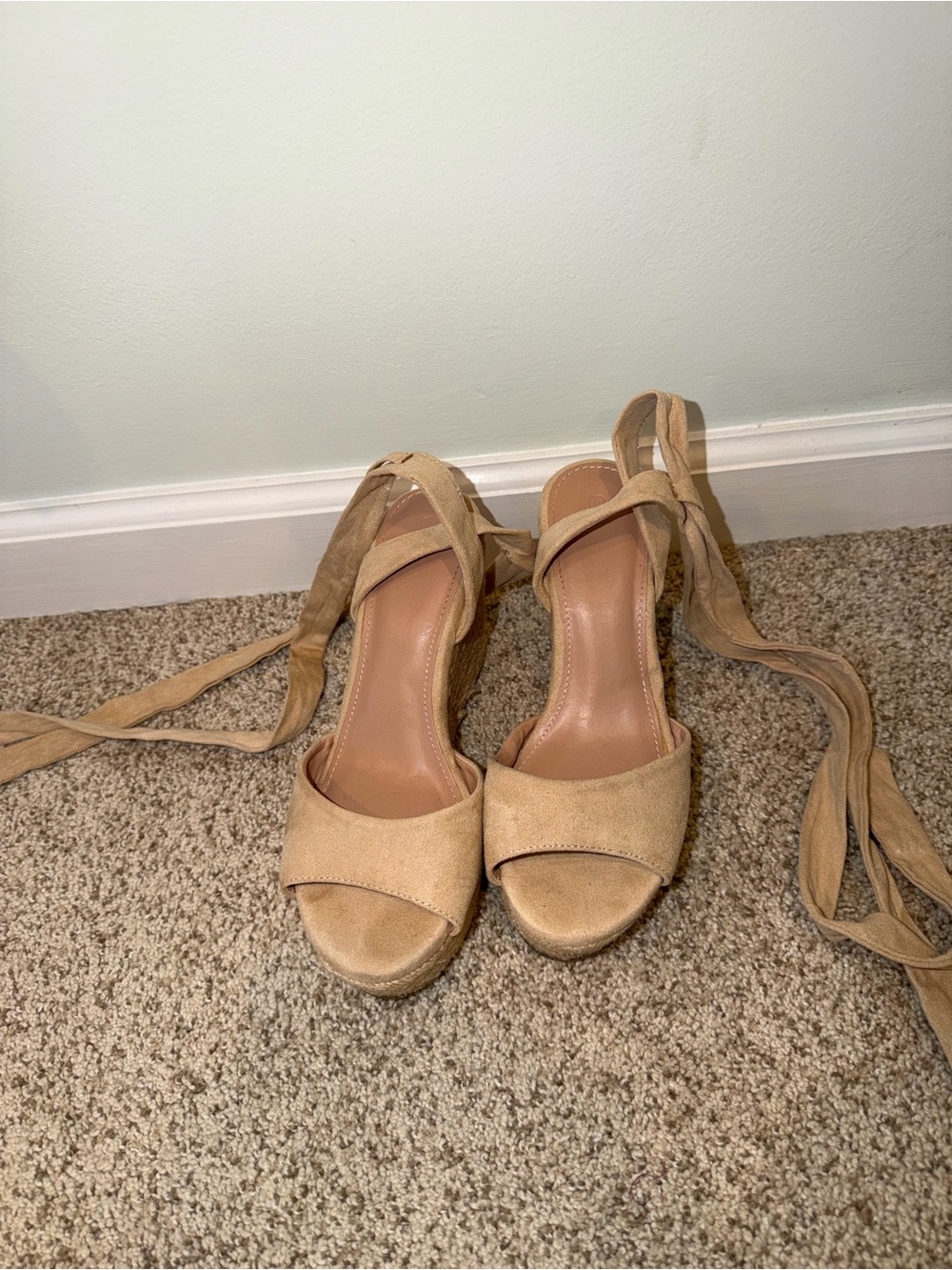 Nude Wedges